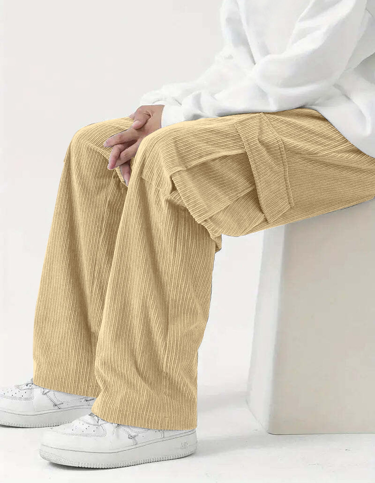 Men's Regular Fit Cotton Cargo Pants with Multiple Pockets