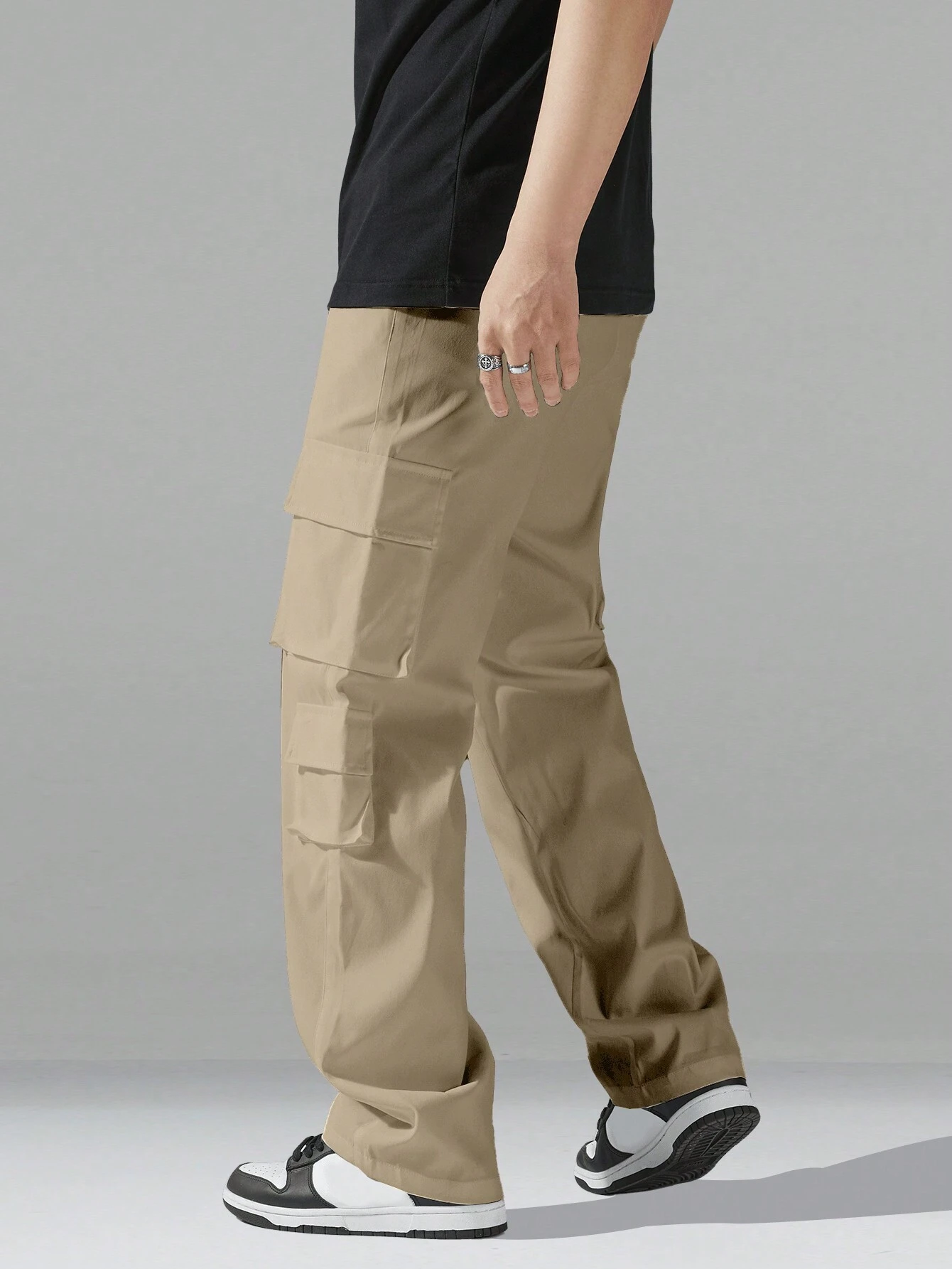 Men's Regular Fit Cotton Cargo Pants with Multiple Pockets