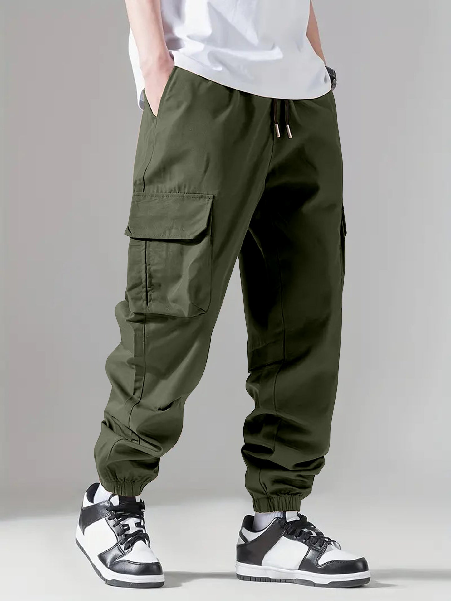 Men's Regular Fit Cotton Cargo Pants with Multiple Pockets