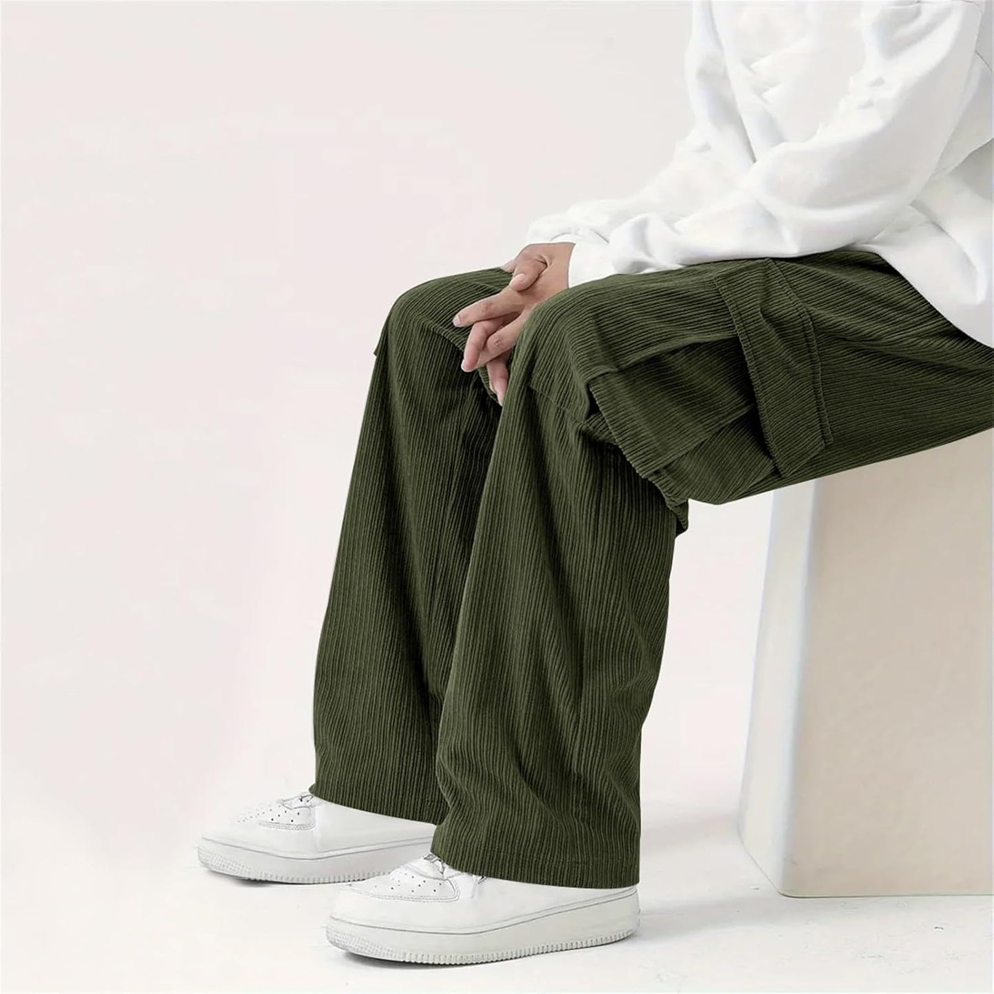 Men's Regular Fit Cotton Cargo Pants with Multiple Pockets