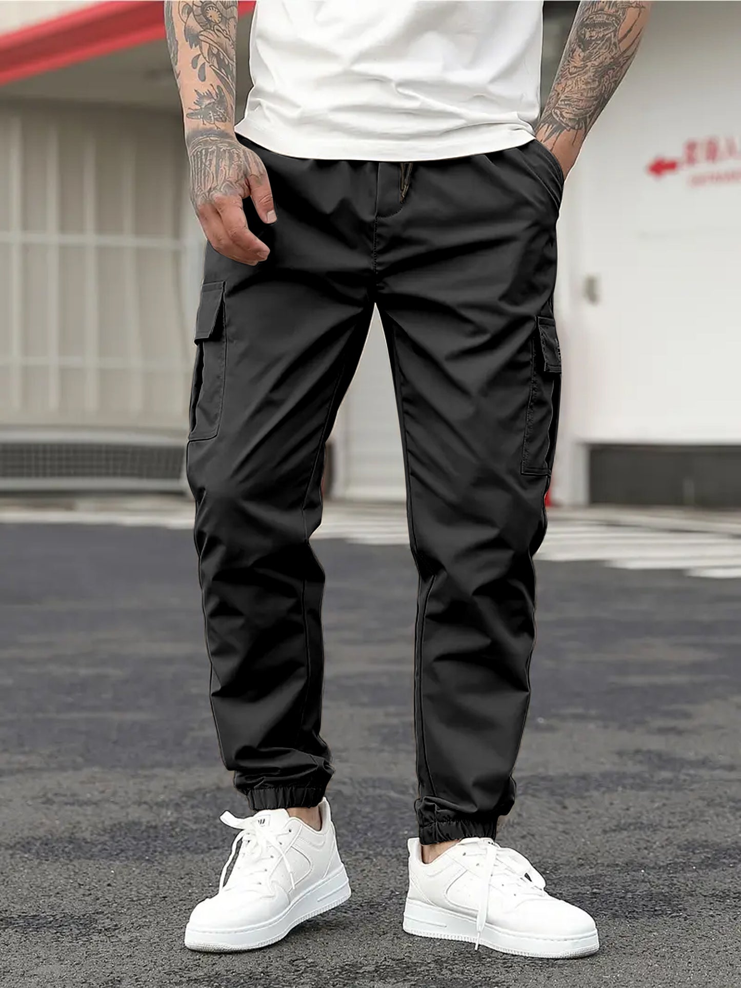 Men's Regular Fit Cotton Cargo Pants with Multiple Pockets