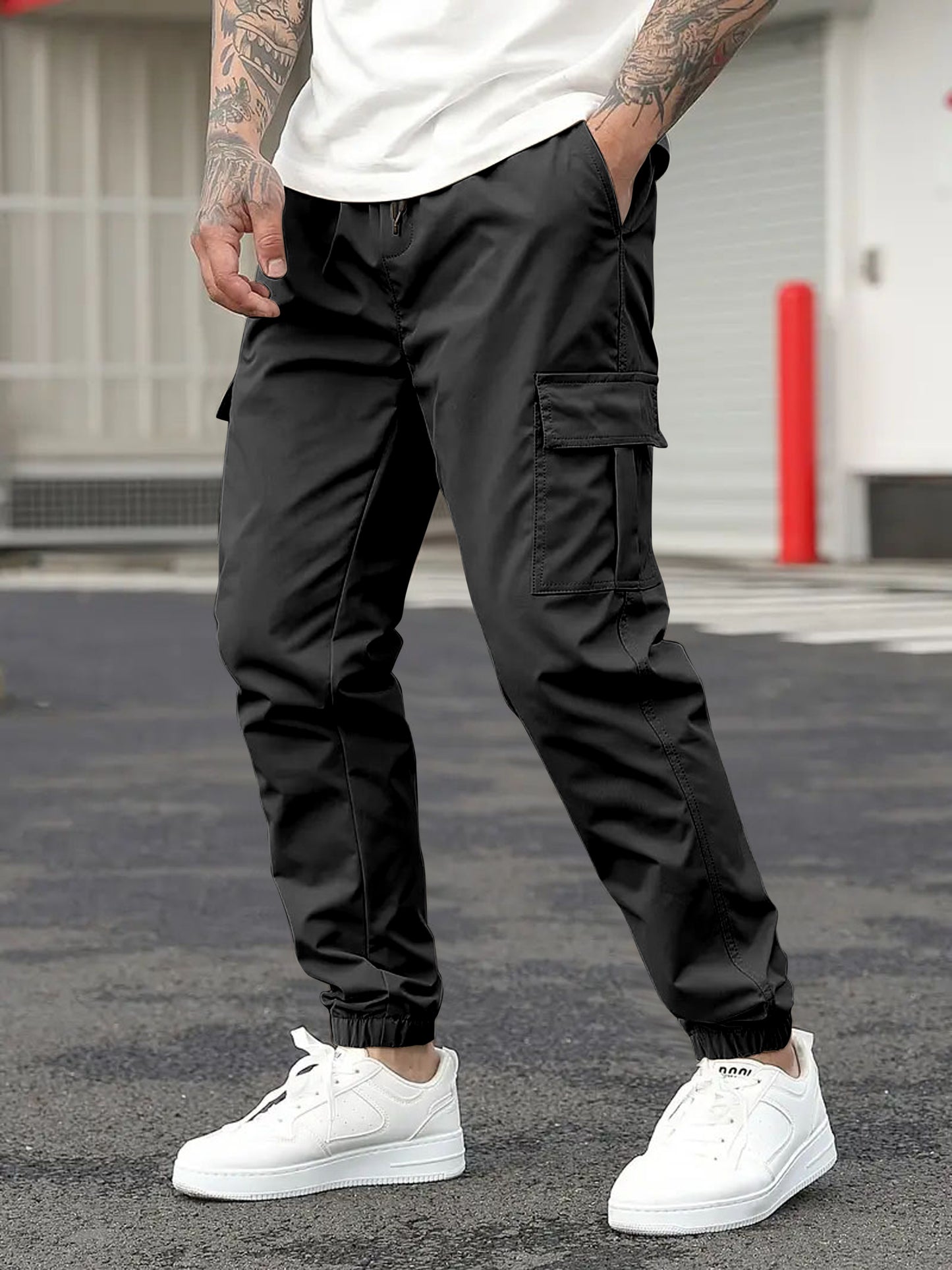 Men's Regular Fit Cotton Cargo Pants with Multiple Pockets