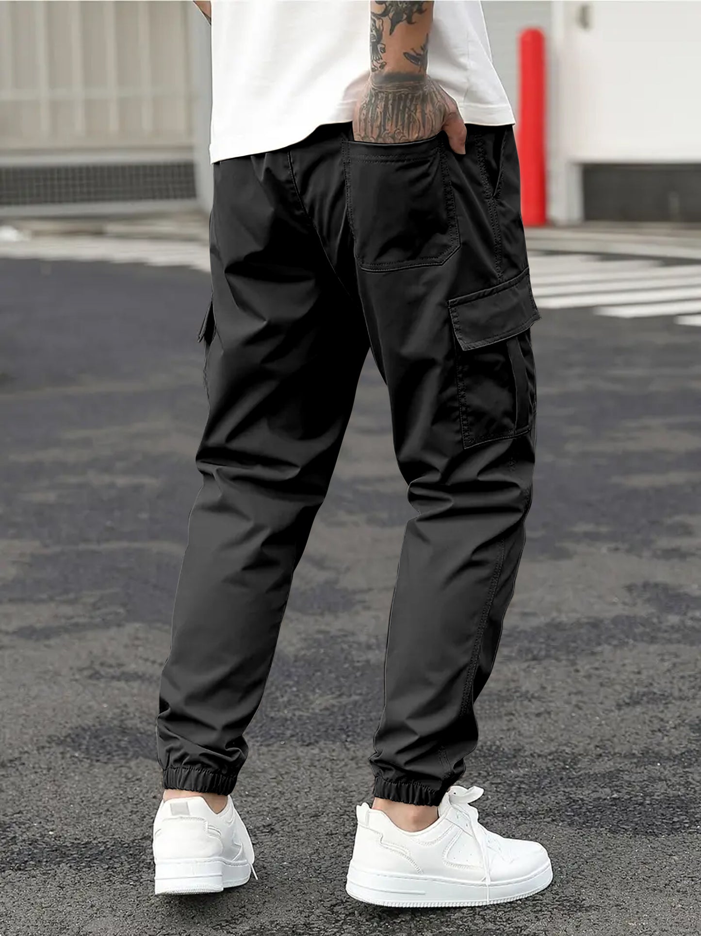 Men's Regular Fit Cotton Cargo Pants with Multiple Pockets