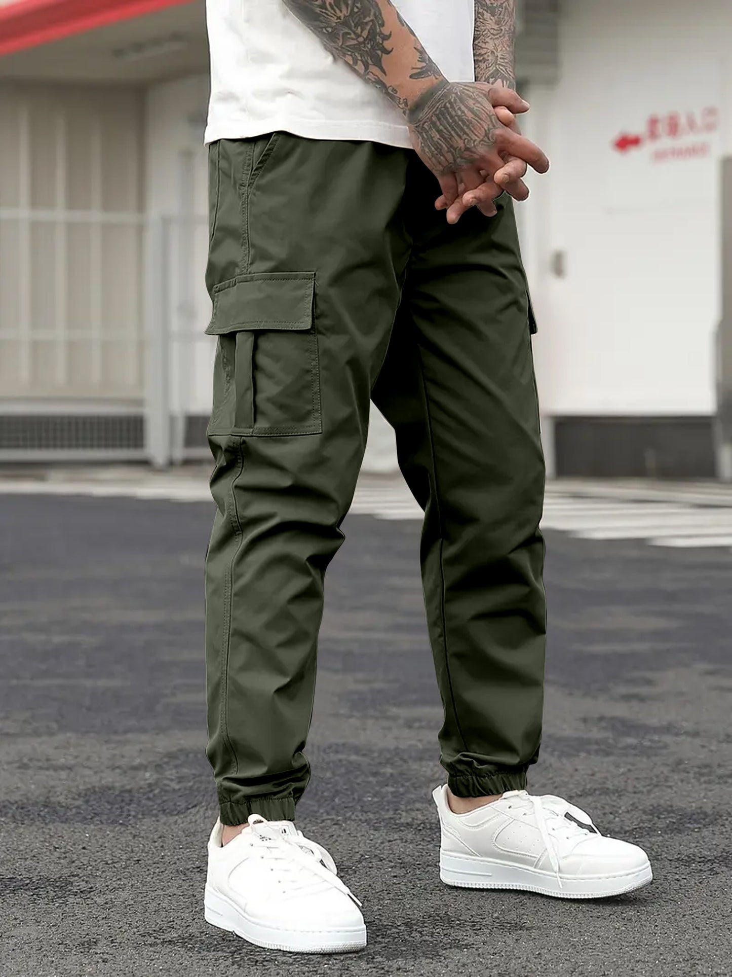 Men's Regular Fit Cotton Cargo Pants with Multiple Pockets